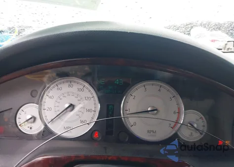 2005 Chrysler 300C z USA, uszkodzony, nr VIN 2C3AA63HX5H504665